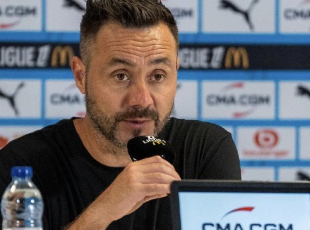 开云APP-德泽尔比：我一进更衣室就哭了，马赛理应赢得这场比赛