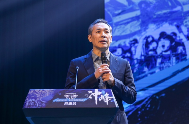 开云-CBA最新消息！北京首钢更换教练，亨特确定离开辽宁男篮