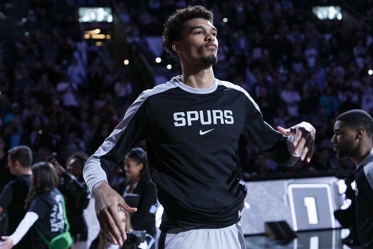 开云-文班亚马第3季提前熄火：25+11+3的DPOY，马刺却玩砸了